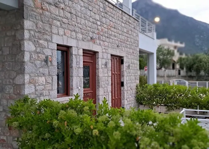 Light Blue 2 * Poúlithra